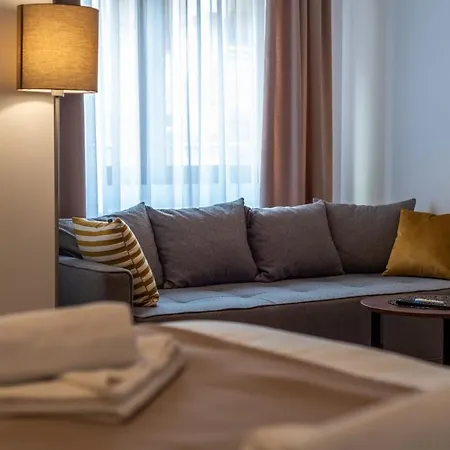 Eros Apartament *